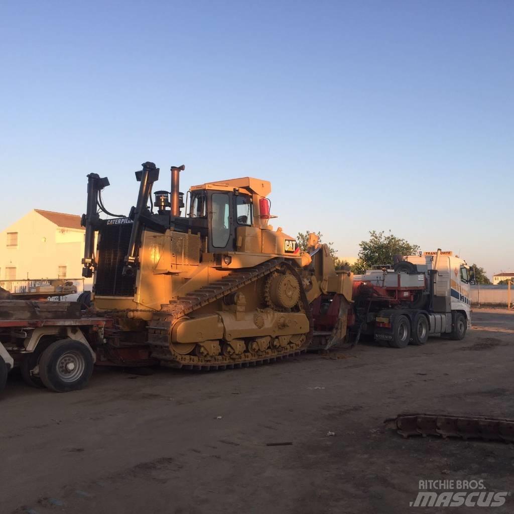 CAT D 9 L Buldožeri gusjeničari