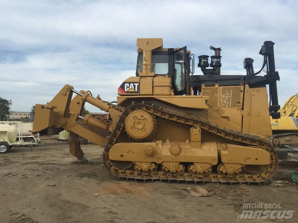 CAT D 9 L Buldožeri gusjeničari