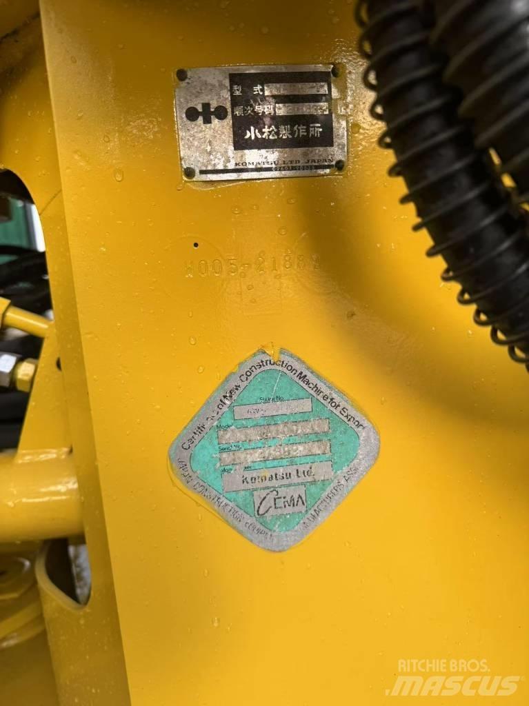 Komatsu WA100-1 Utovarivači na kotačima
