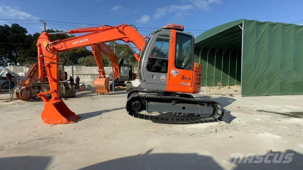 Hitachi ZX75US Mini bageri <7t