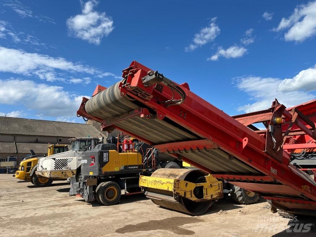 Sandvik QE 141 Mobilna sita
