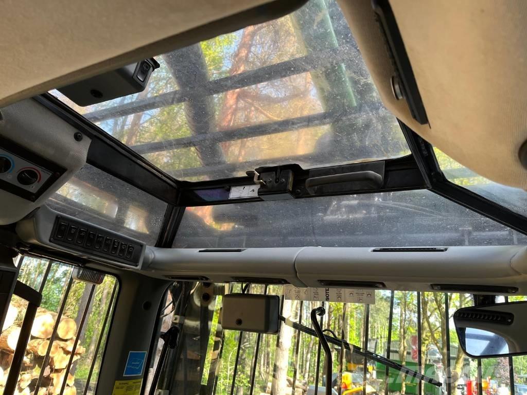 Valtra T183 Versu Traktori