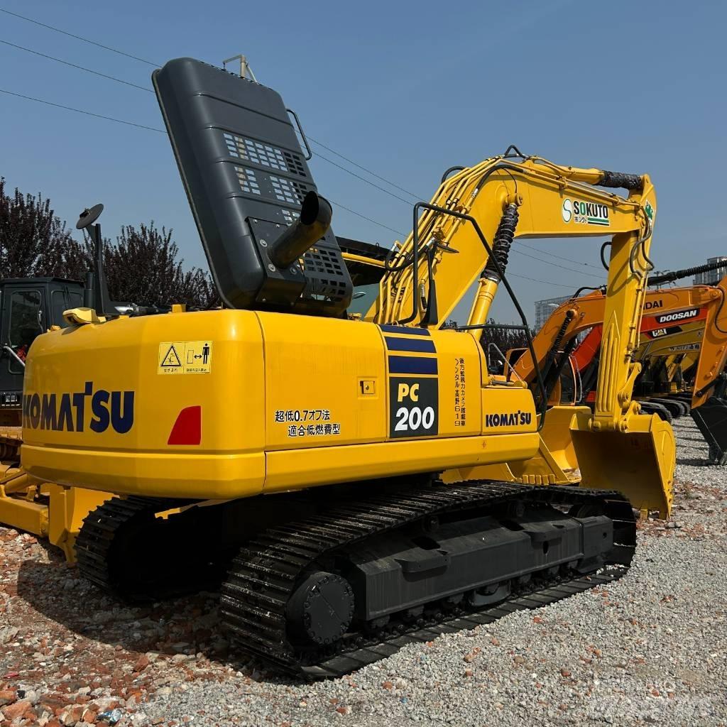 Komatsu 200-8 Bageri gusjeničari