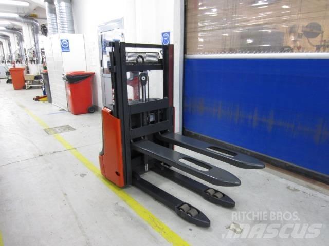 Linde L 10 Ručni električni viličar