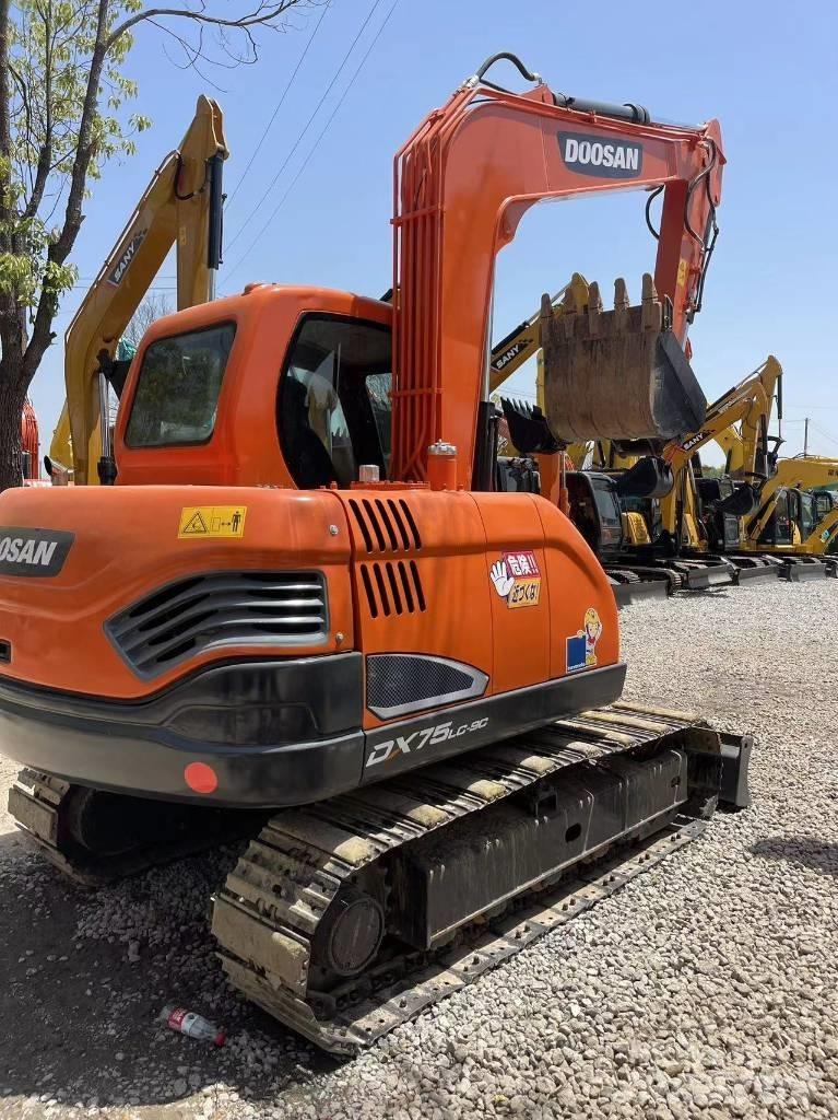 Doosan DX75 Mini bageri <7t