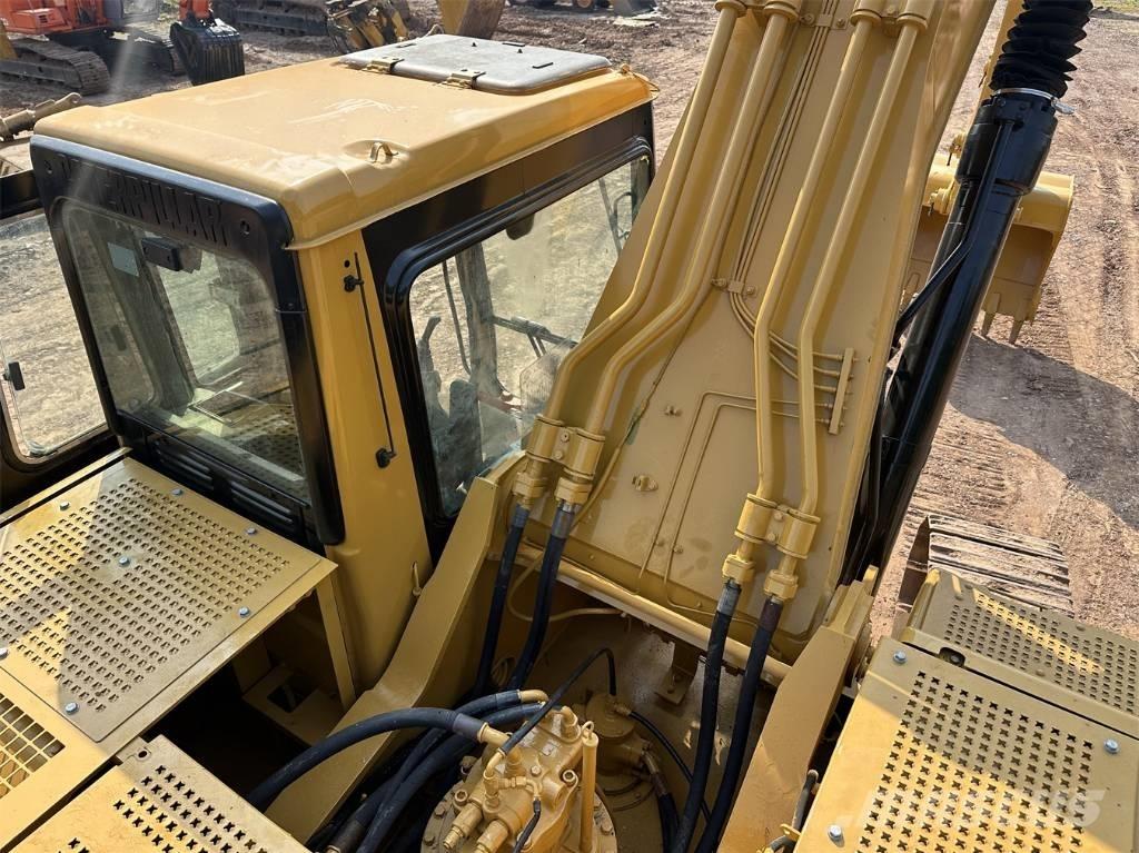 CAT 330B Bageri gusjeničari