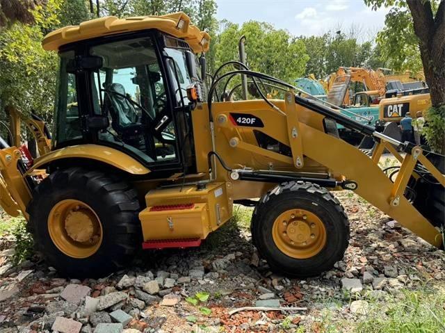 CAT 420 F Utovarni rovokopači