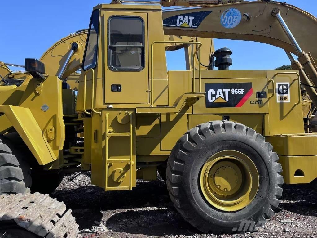 CAT 966F Utovarivači na kotačima