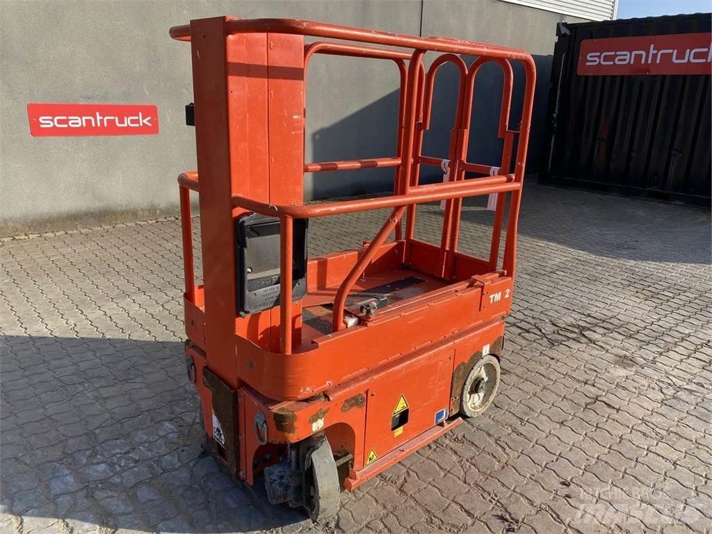 Snorkel TM12 Vertikalne radne podizne platforme