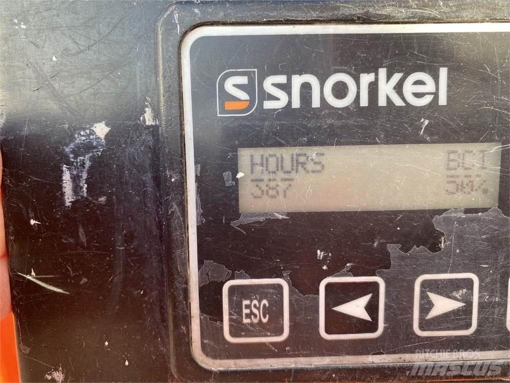 Snorkel TM12 Vertikalne radne podizne platforme