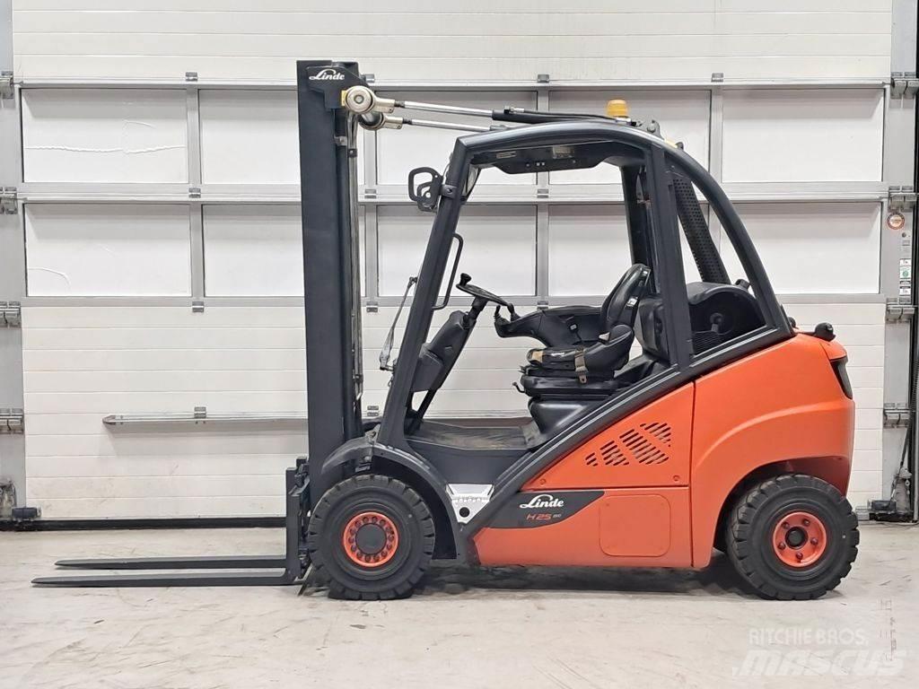 Linde H25T-02 Plinski viličari