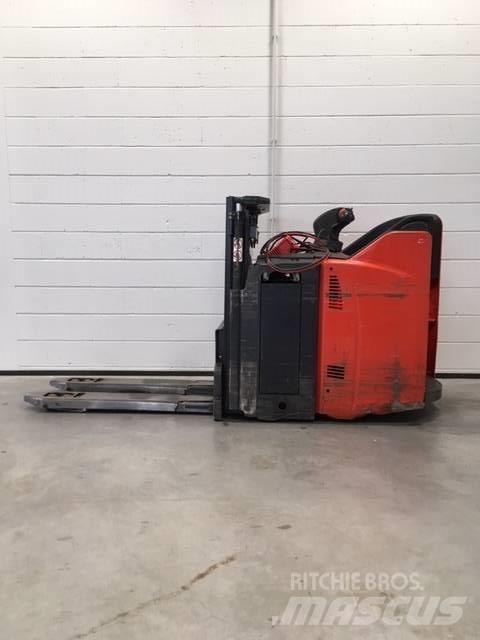 Linde D12HPSP/133 Samopogonski ručni viličari