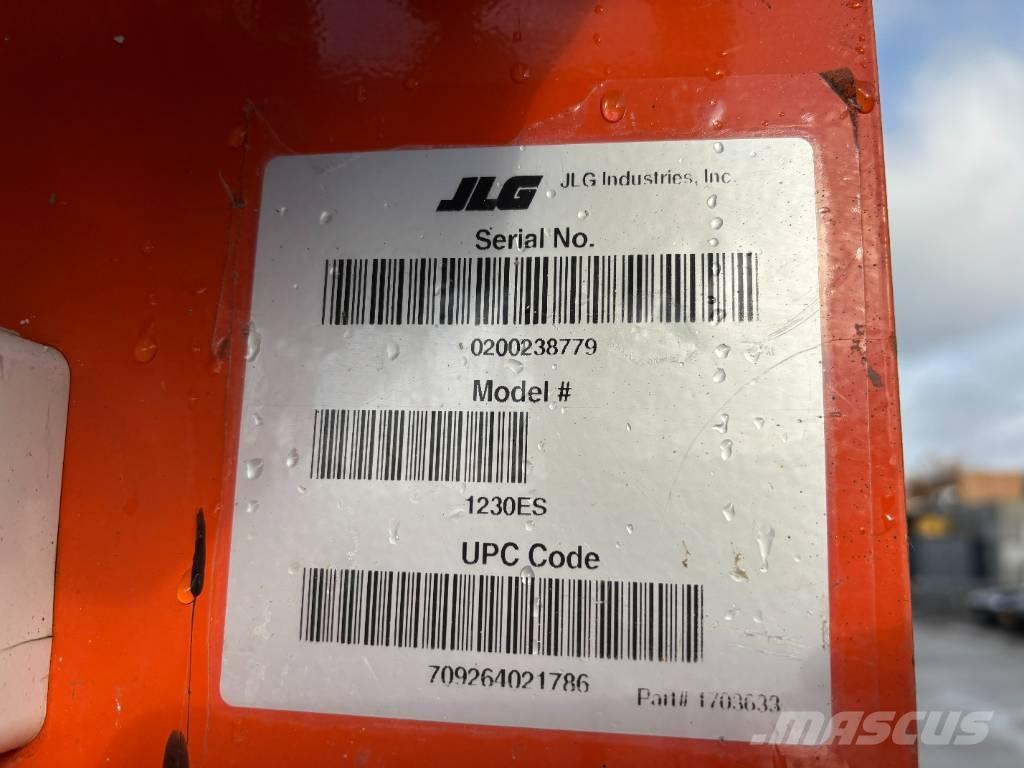 JLG 1230ES Vertikalne radne podizne platforme