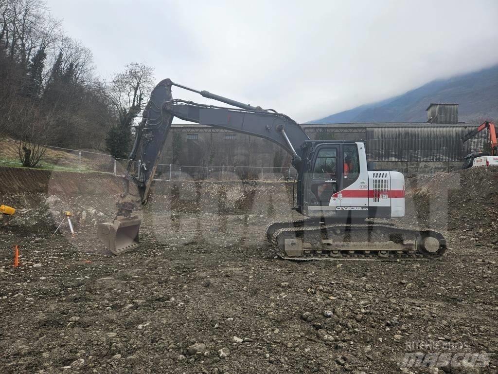 Doosan DX 235 LCR Bageri gusjeničari