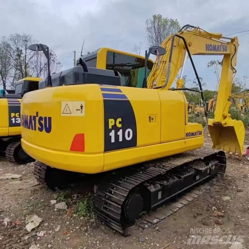 Komatsu PC 210 Bageri gusjeničari