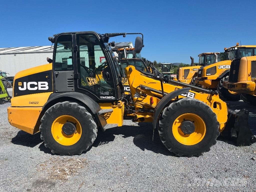 JCB TM 320 S Poljoprivredni teleskopski utovarivači