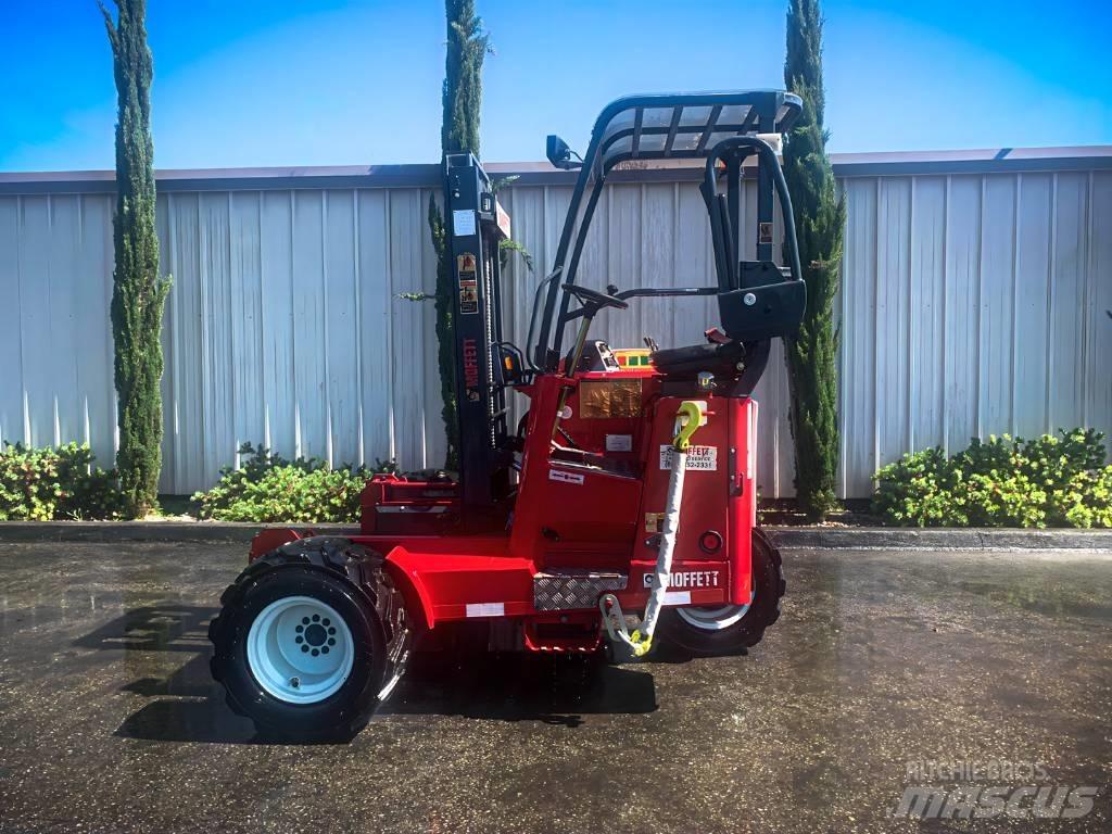 Moffett M55 Mobilni viličari