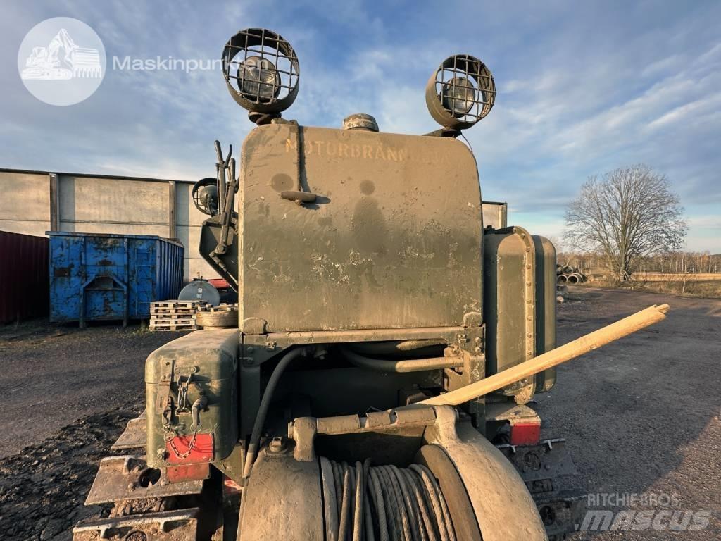 CAT 955 Utovarivači gusjeničari