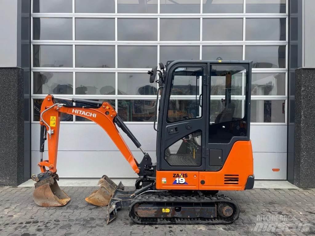 Hitachi ZX19-6 Mini bageri <7t