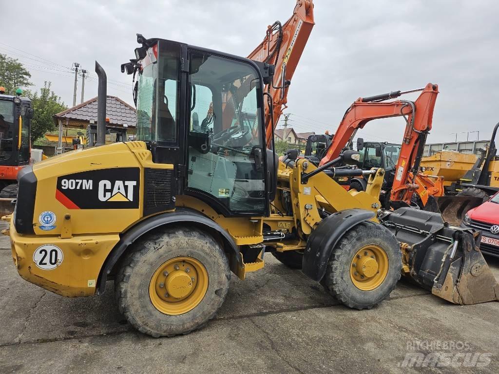 CAT 907M Utovarivači na kotačima