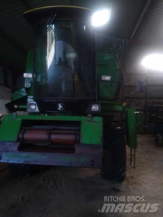 John Deere 1065 Kombajni
