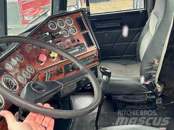 Freightliner FLD120 Traktorske jedinice
