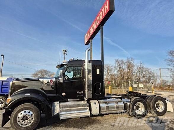 Kenworth W990 Traktorske jedinice