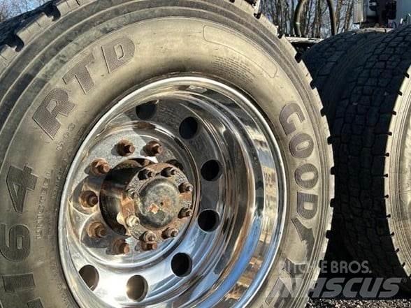 Mack CL733 Traktorske jedinice
