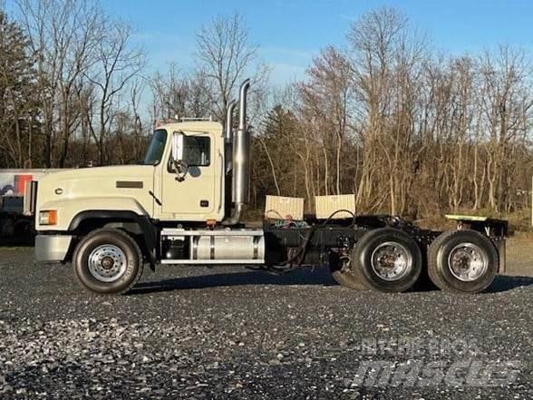 Mack CL733 Traktorske jedinice