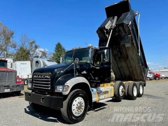 Mack GRANITE GU713 Kiper kamioni