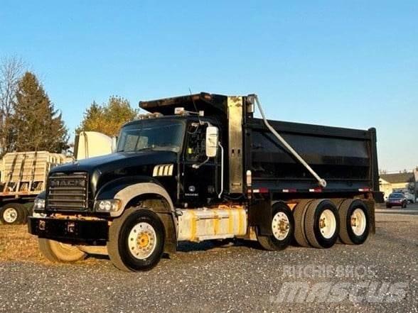 Mack GRANITE GU713 Kiper kamioni