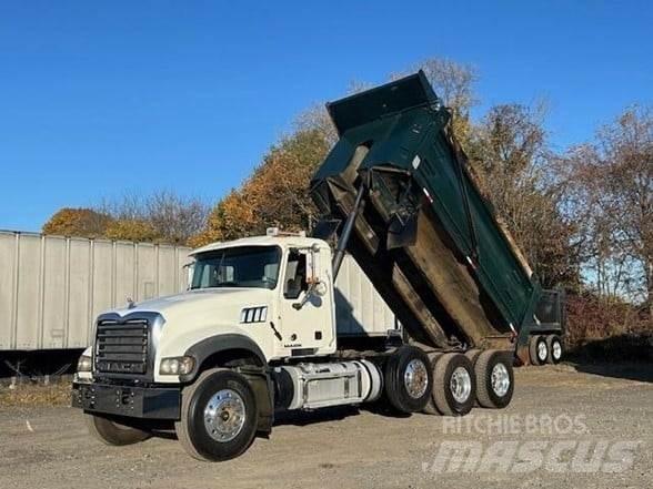Mack GRANITE GU713 Kiper kamioni