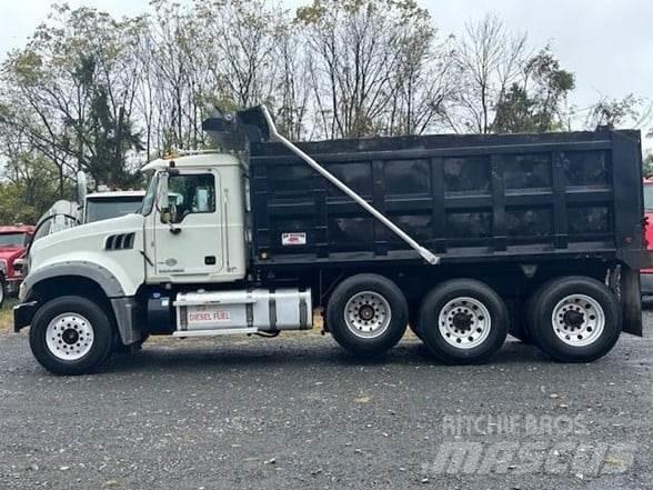 Mack GRANITE GU713 Kiper kamioni