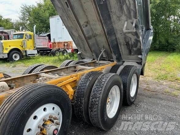 Mack GRANITE GU713 Kiper kamioni