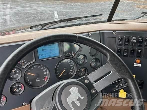 Mack GRANITE GU713 Kiper kamioni