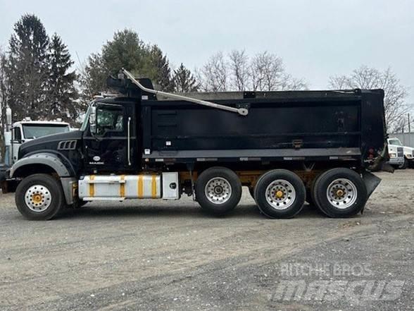 Mack GRANITE GU713 Kiper kamioni