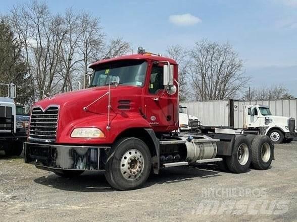 Mack PINNACLE CXU613 Traktorske jedinice