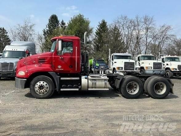 Mack PINNACLE CXU613 Traktorske jedinice