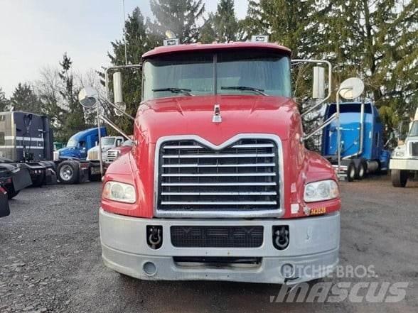 Mack PINNACLE CXU613 Traktorske jedinice