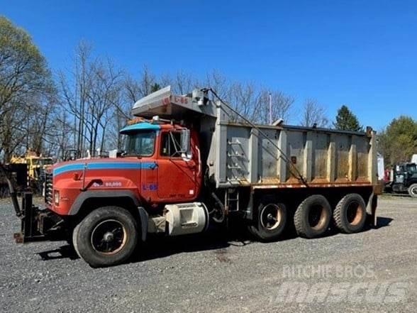 Mack RD688S Kiper kamioni