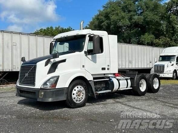 Volvo VNL64T300 Traktorske jedinice