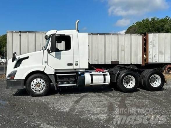 Volvo VNL64T300 Traktorske jedinice