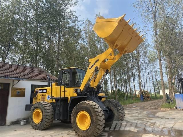 Komatsu WA380 Utovarivači na kotačima