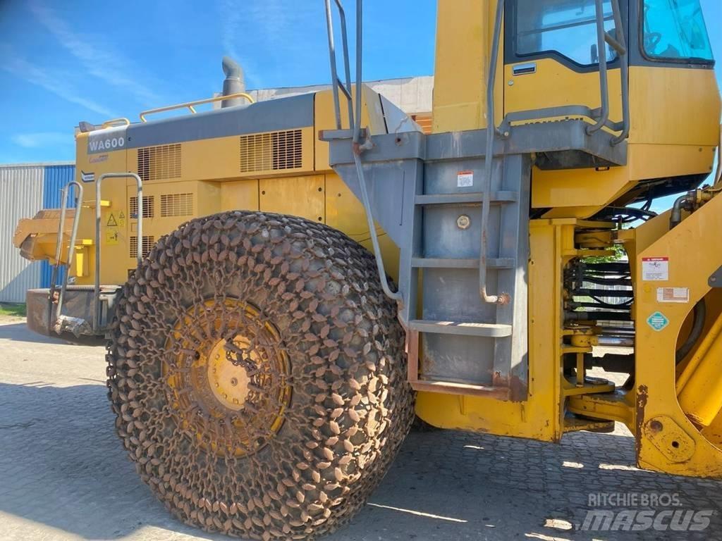 Komatsu WA 600-3 Utovarivači na kotačima