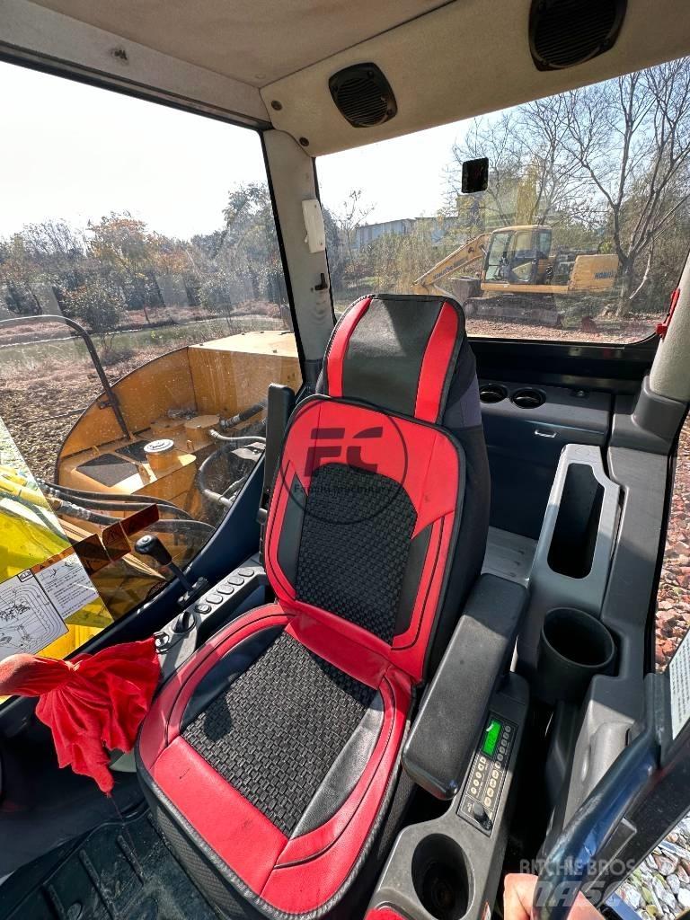 Komatsu PC 70-8 Bageri gusjeničari