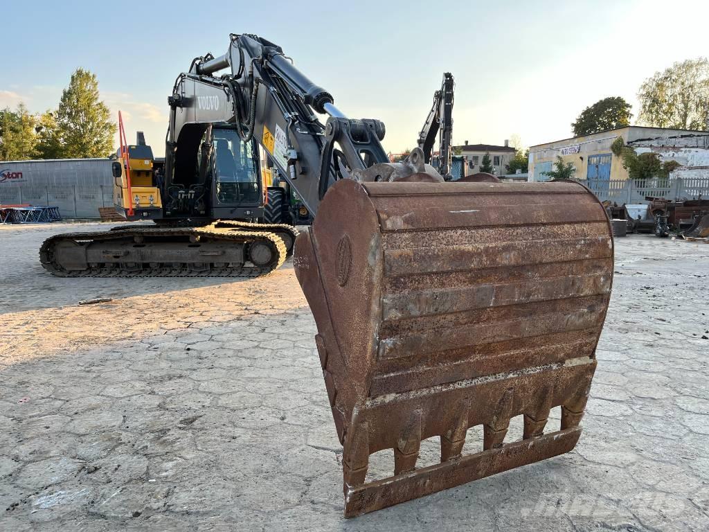 Volvo EC 220 E Bageri gusjeničari
