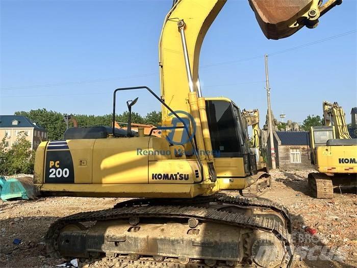 Komatsu PC200-8 Bageri gusjeničari