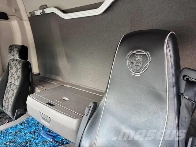 Scania P 370 Kamioni sa ceradom