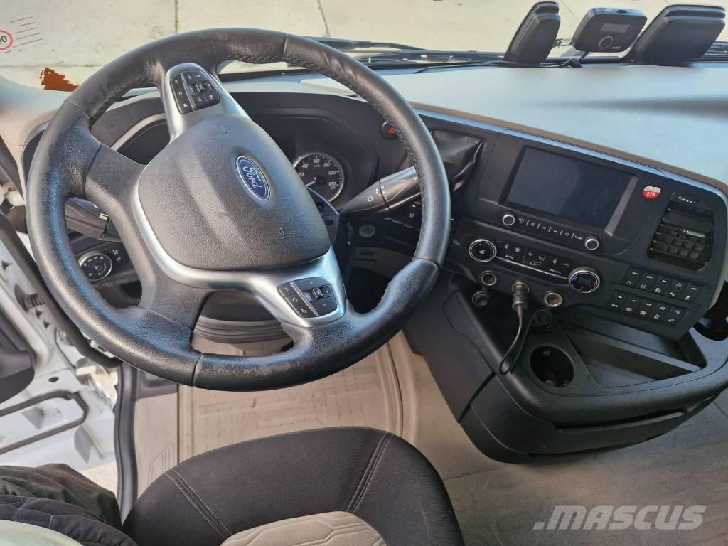 Ford F-Max Kamioni sa ceradom