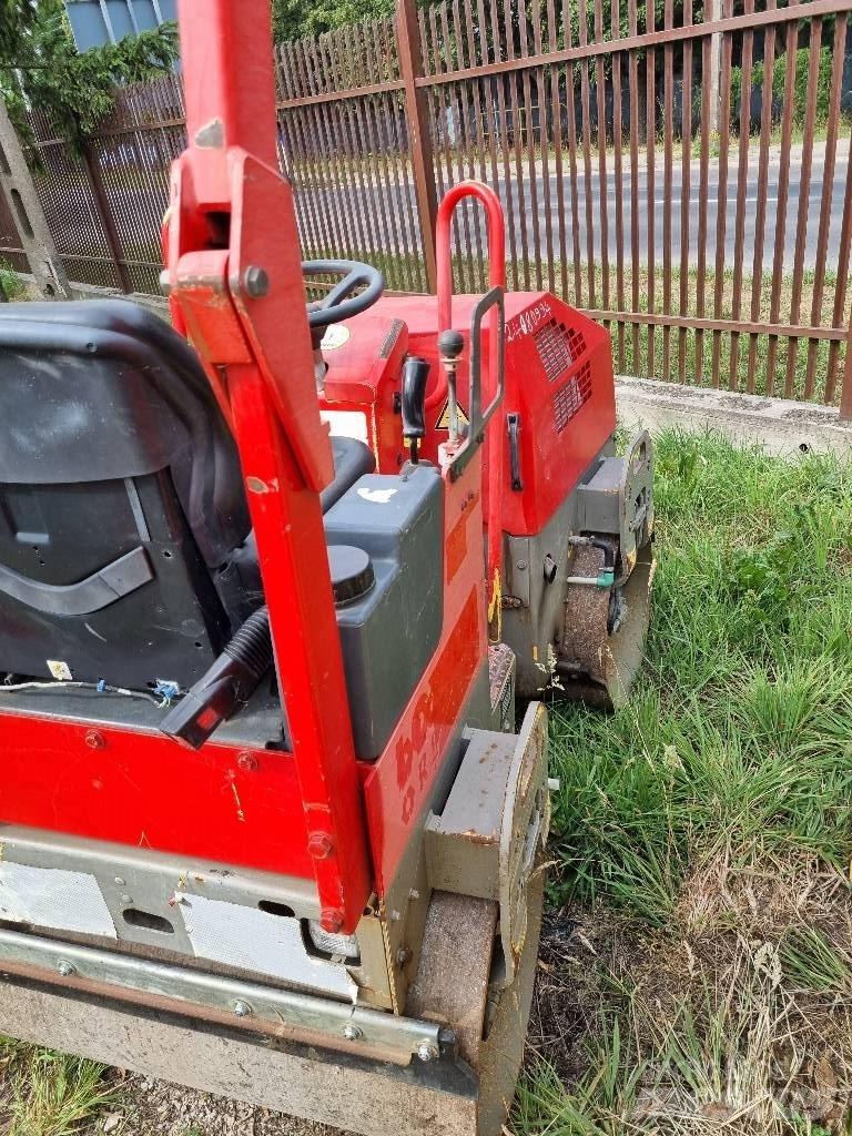 Bomag BW 100 AD M-2 Valjci sa dvojnim bubnjem
